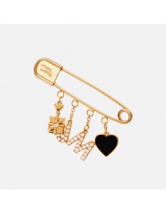 KARINA ARTIST BIRTHDAY BROOCH 2