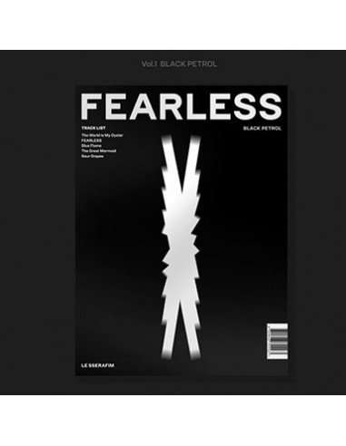 LE SSERAFIM 1st Mini Album - FEARLESS (Random Ver.) CD
