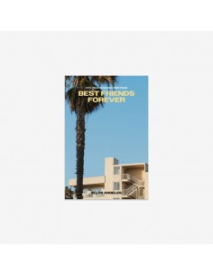 ITZY 2024 Best Friends Forever Goods - POSTCARD BOOK