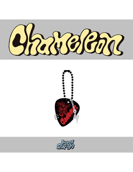 YOON SANHA CHAMELEON Goods - GUITAR PICK KEYRING