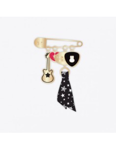 YUQI Motivation POP-UP Goods - GIGI PIN BROOCH