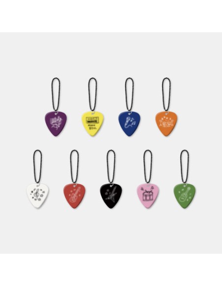 [Pre Order] MOON BYUL MUSEUM : village of eternal glow – Live House Goods - RANDOM PICK KEYRING